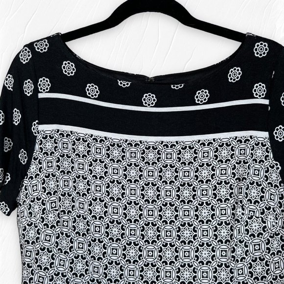 Ann Taylor Loft Black & White Geometric / Floral Print Dress Fit & Flare Size 10 - Picture 2 of 9